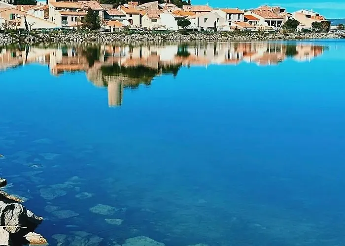 Rez De Jardin Climatise Avec Grande Terrasse Дом отдыха *